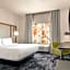 Fairfield by Marriott Inn & Suites Kansas City at The Legends
