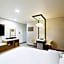 White Tourist Hotel