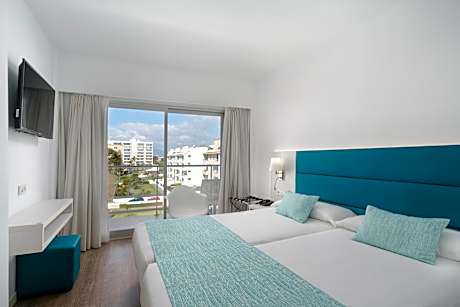 DOUBLE OR TWIN WITH BALCONY