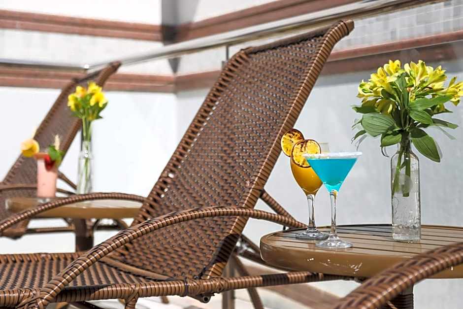 Golden Tulip Goiania Address