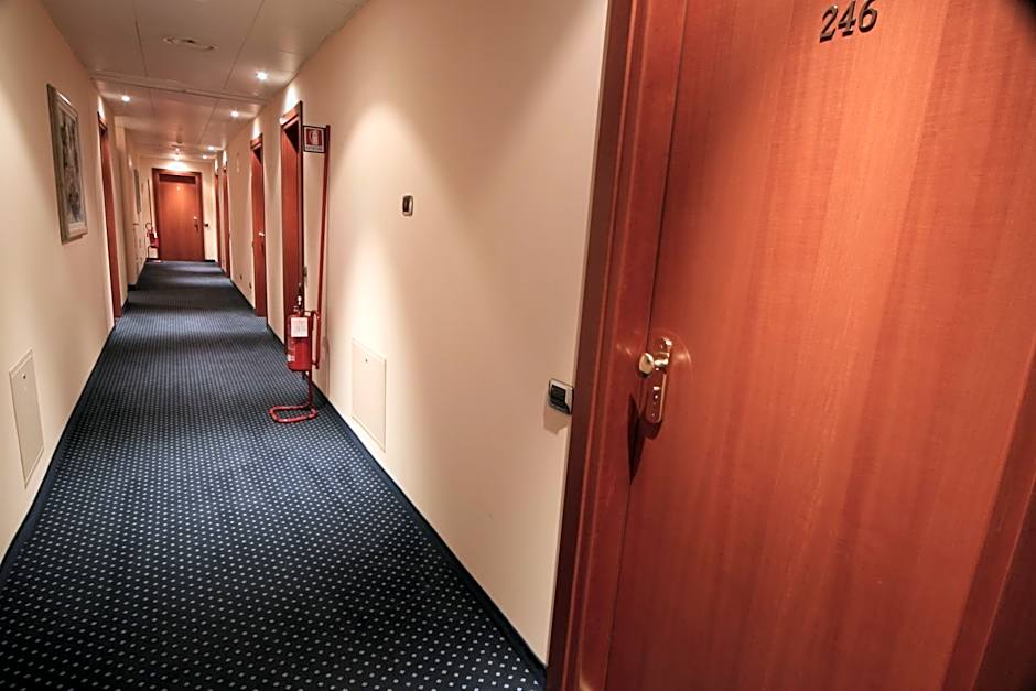 Luna Hotel Motel Lago Maggiore Arona