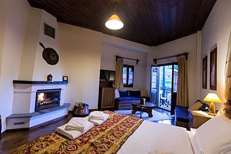 Junior Suite with Spa Bath and Fireplace