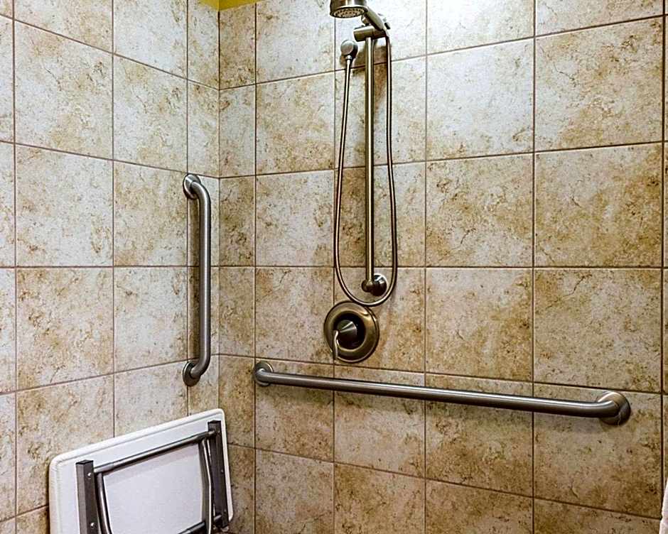 Mainstay Suites Minot