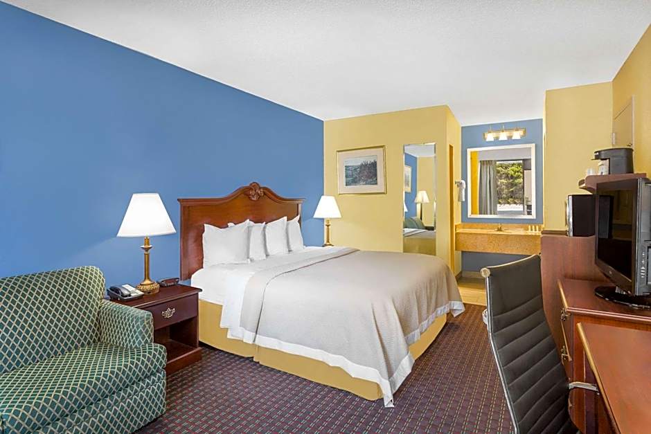 Days Inn by Wyndham Mocksville