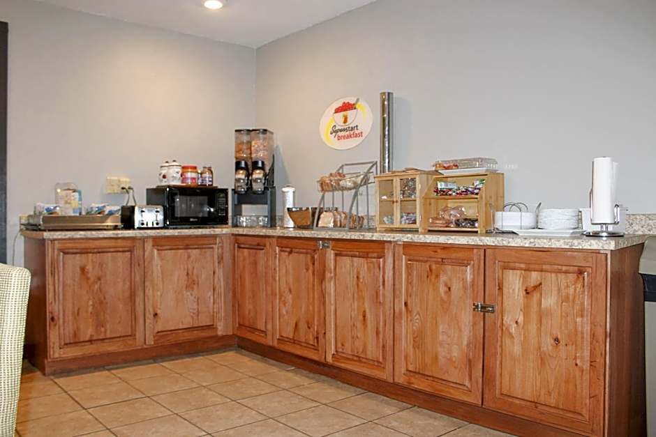 Super 8 by Wyndham Williston ND