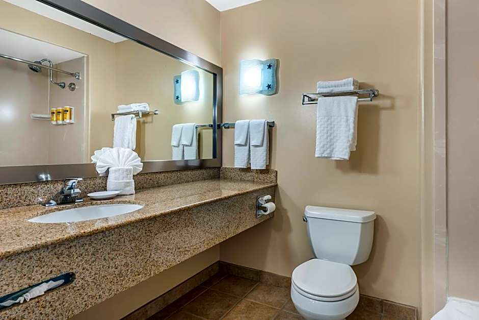 Best Western Plus Capitola By-The-Sea Inn & Suites