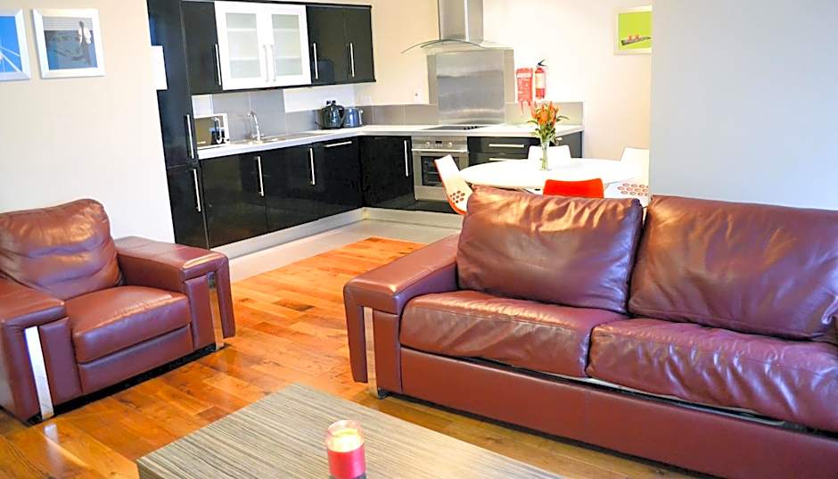 Carrick Plaza Suites and Apartments