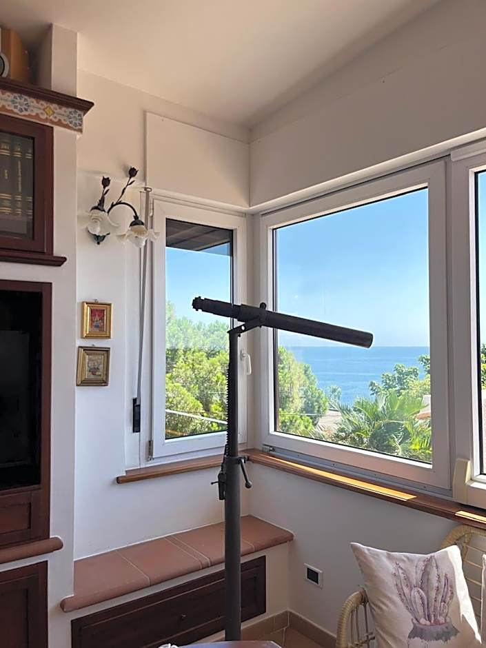 VelaLatina Residence B&B Soverato - Camera Maestrale & Camera Tramontana