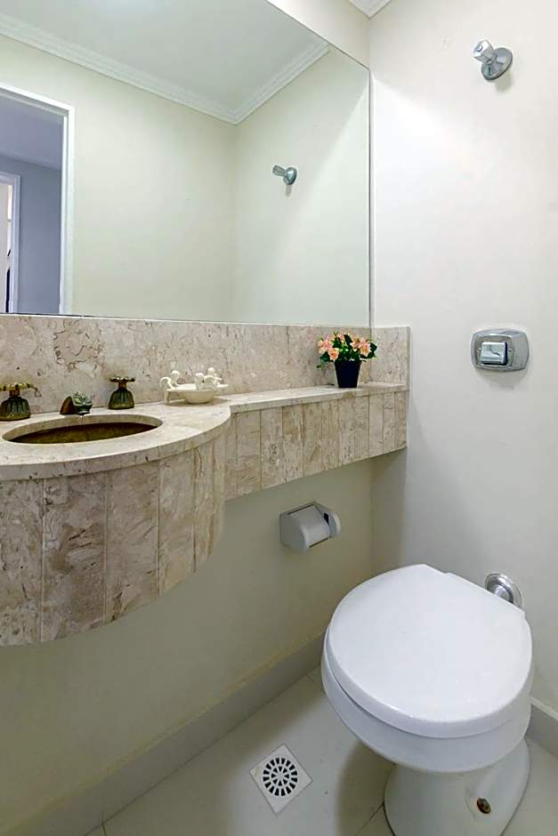 Apartamento pé na areia – 1 min da Praia Central