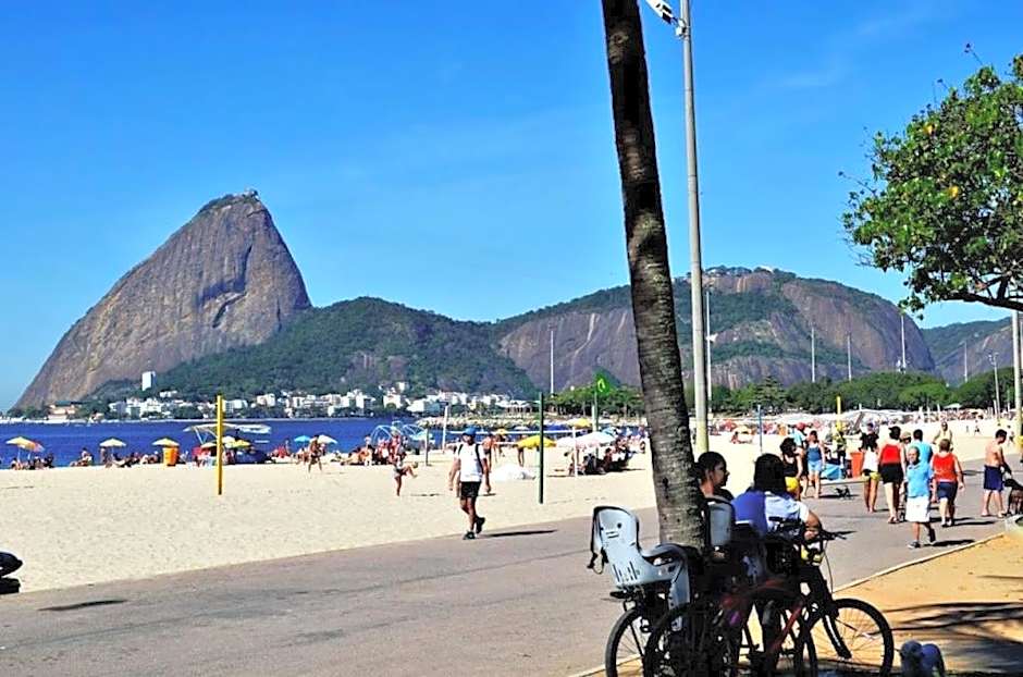 seu merecido lar carioca, com piscina e academia