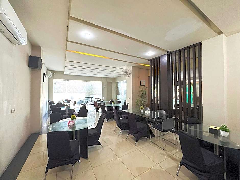 Townhouse Oak Padang near RTH Imam Bonjol