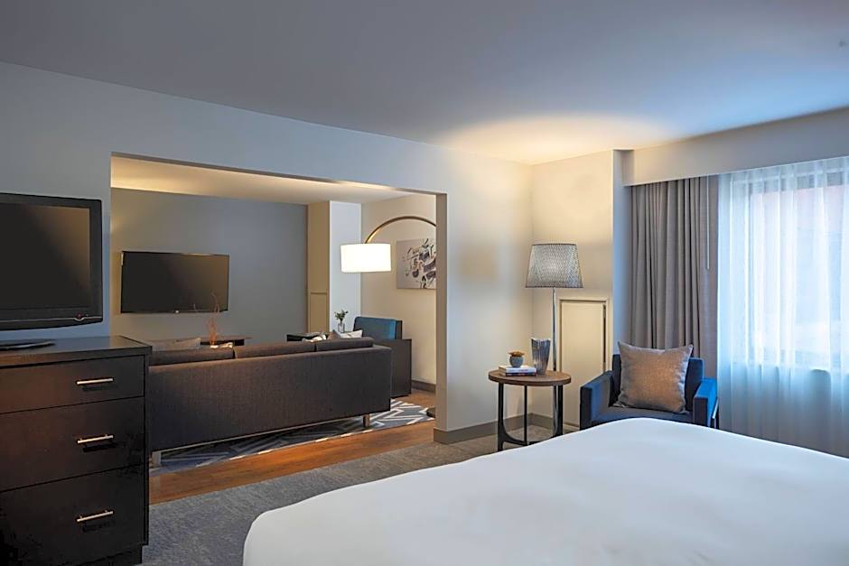 The Baronette Renaissance by Marriott Detroit-Novi Hotel
