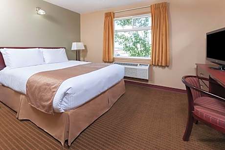 1 Queen Bed Accessible Room Non-Smoking