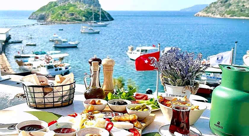 Liman Hotel Gumusluk