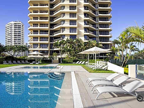 Paradise Centre Apartments