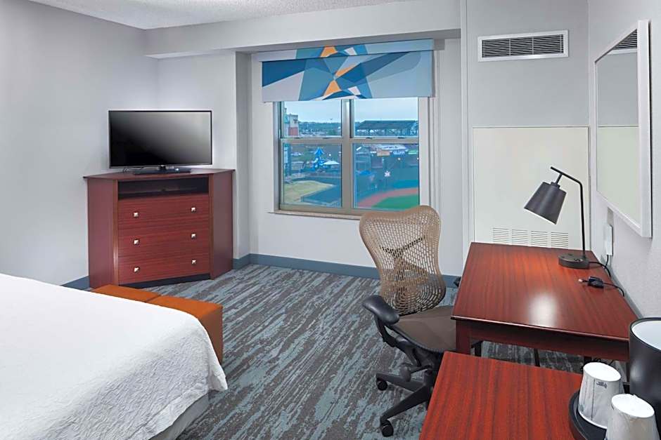Hampton Inn By Hilton & Suites Oklahoma City-Bricktown