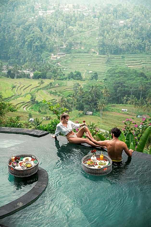 3 Bdr - Luxury Cliffside Bamboo Villa