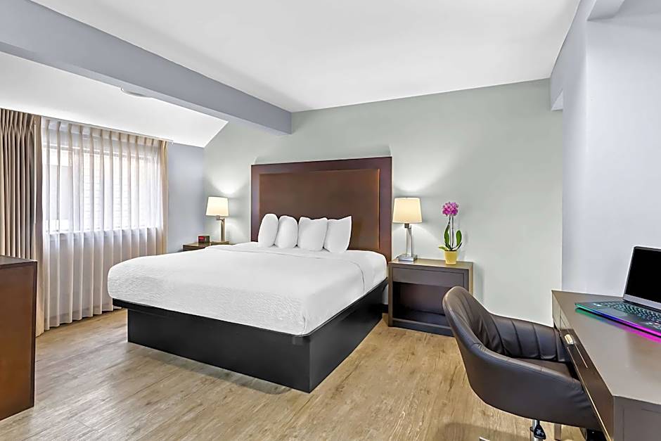 SureStay Studio by Best Western Pensacola