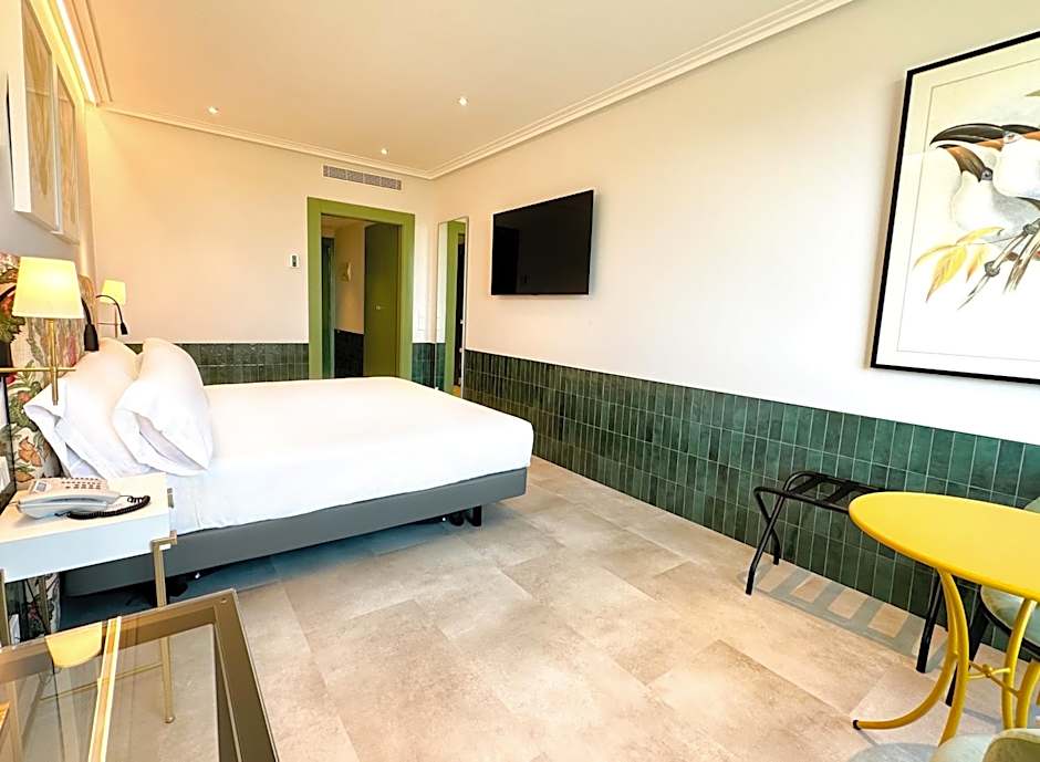 Ribera De Triana Hotel