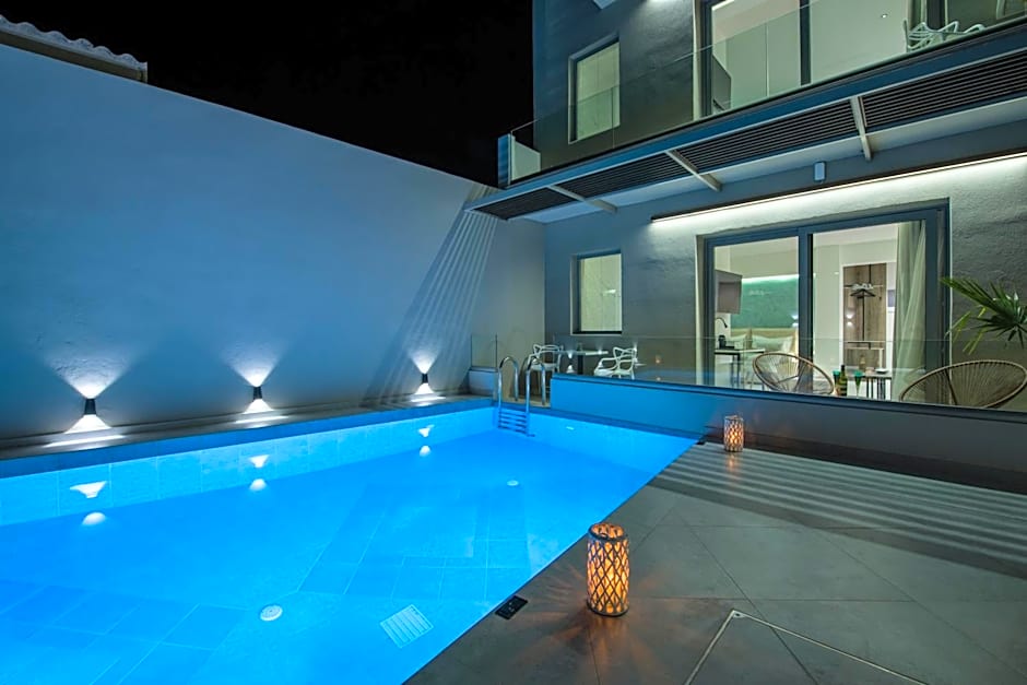 xSuites - Adults Only Boutique Suites with Private Jacuzzi