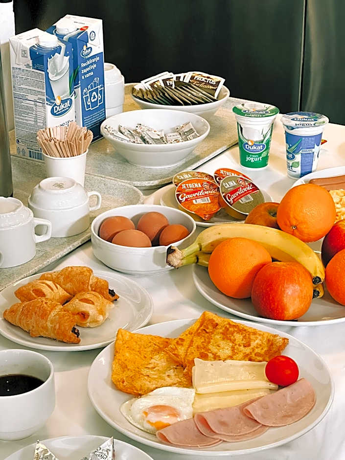 Rooms dr. Franjo Tudman