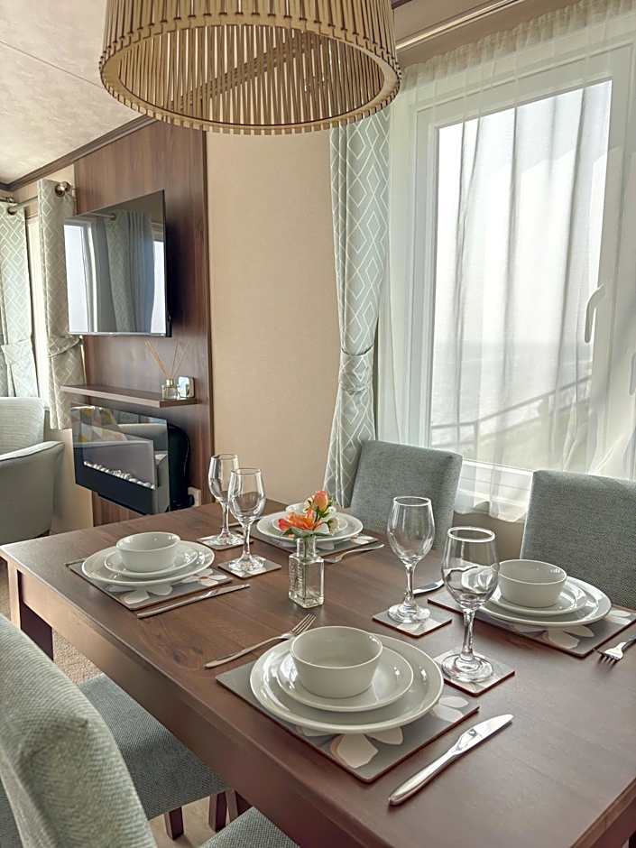 Pemberton Avon pitch 30 Creek Caravan Park dog friendly