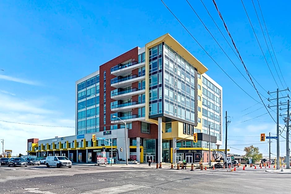 Bright Suites Finch West steps to Metro by hotel DUKE