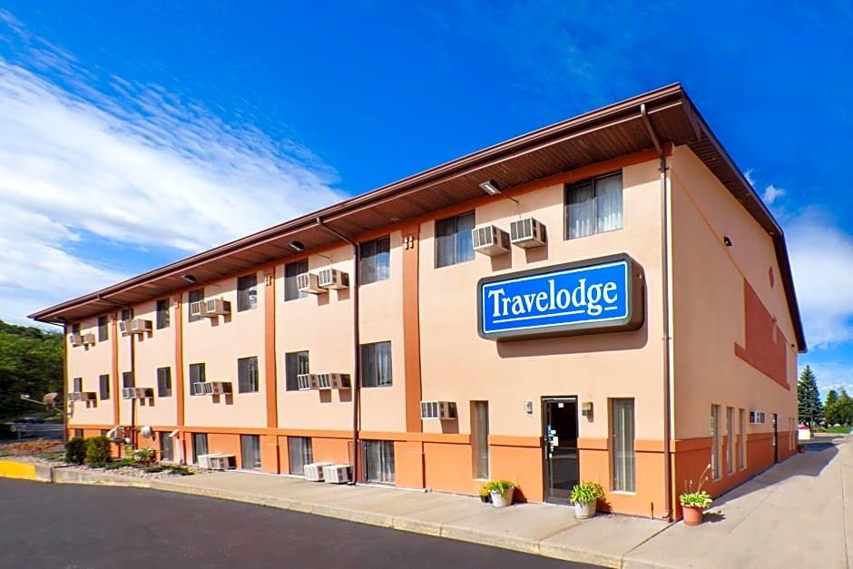 Travelodge by Wyndham La Porte/Michigan City Area