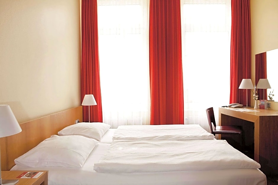 Vienna House Easy by Wyndham Rostock