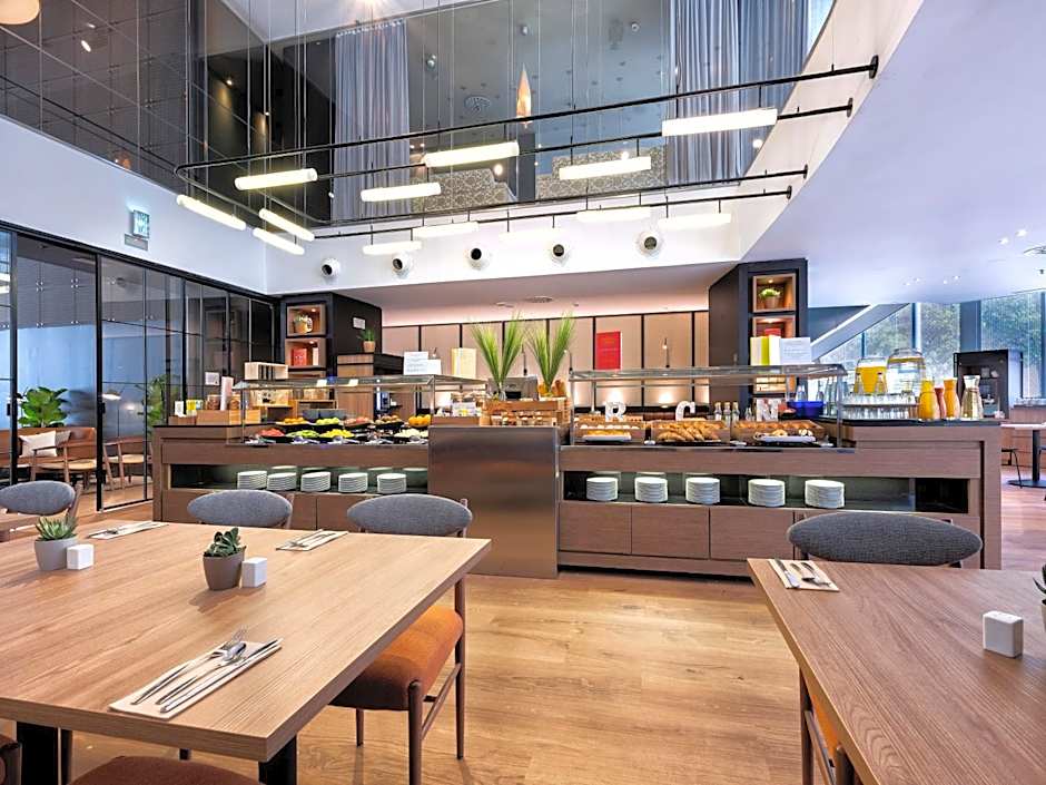 Hotel Barcelona Condal Mar Affiliated by Meliá