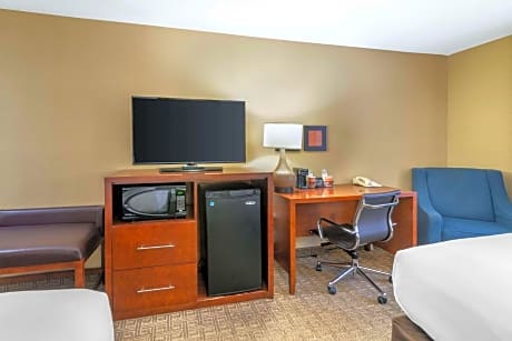 Queen Room with Two Queen Beds - Non-Smoking