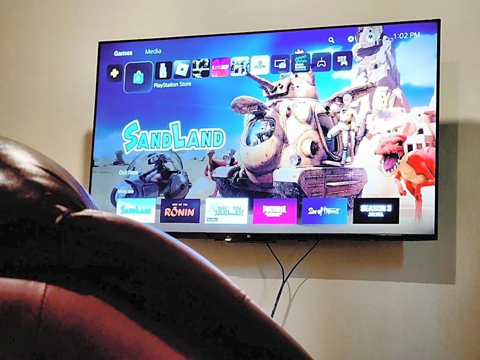 Upspot Kuching Waterfront Premium Hostel