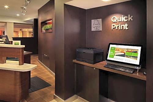 Courtyard by Marriott Hartford Cromwell