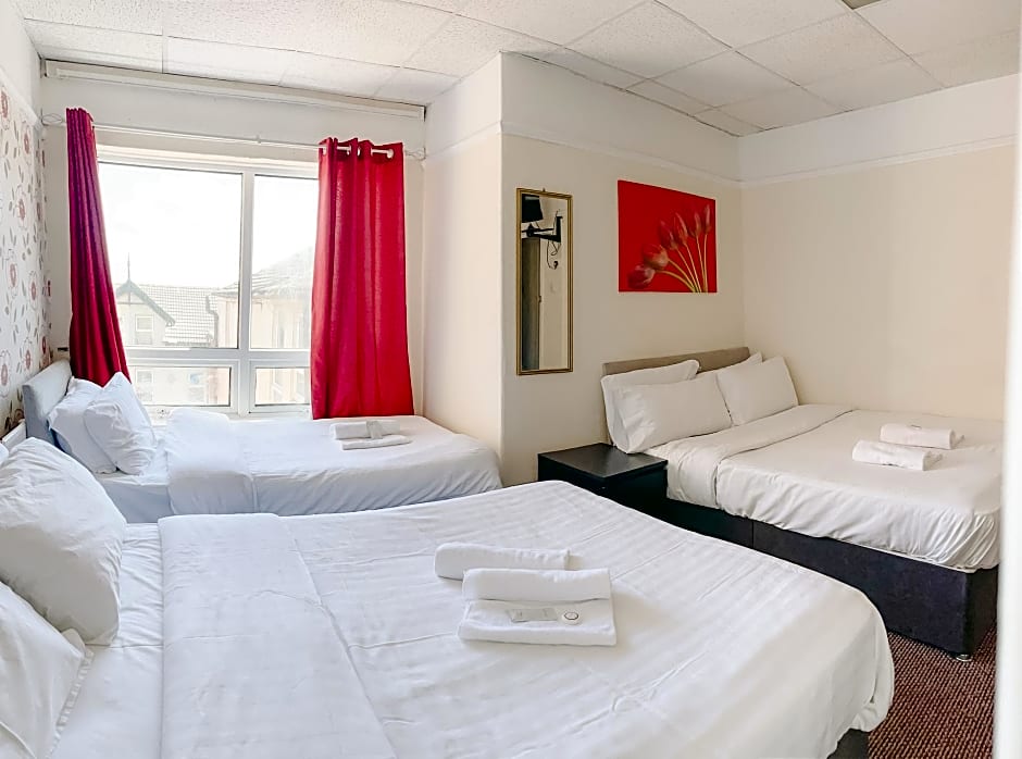 The Chimes on the Sea