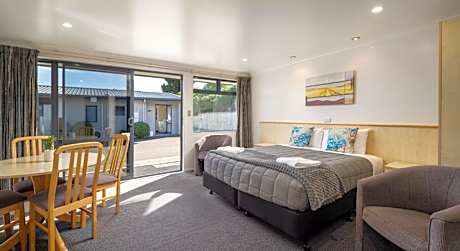 Grove Park Motor Lodge