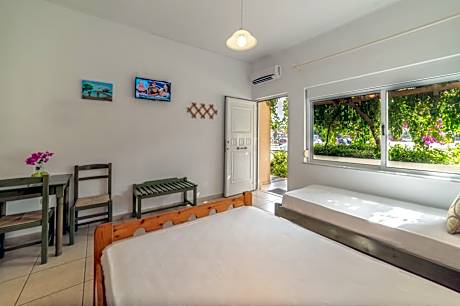 Standard Triple Room with Side Sea View