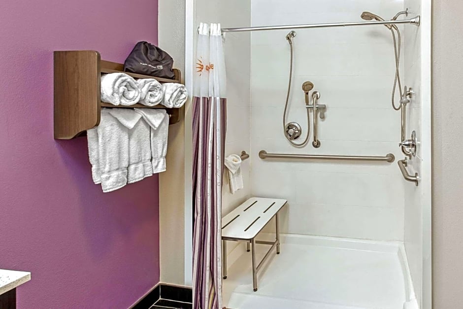 La Quinta Inn & Suites by Wyndham Lubbock South