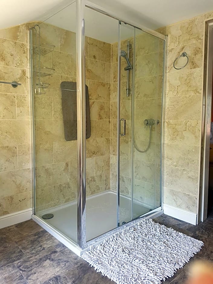 Riverside Guest House