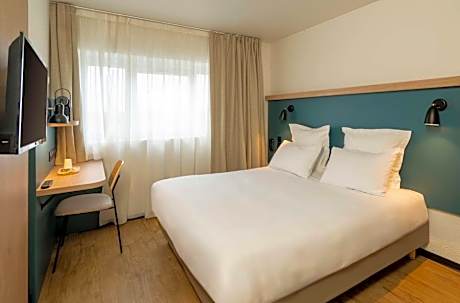 Standard Double Room - Non-Smoking