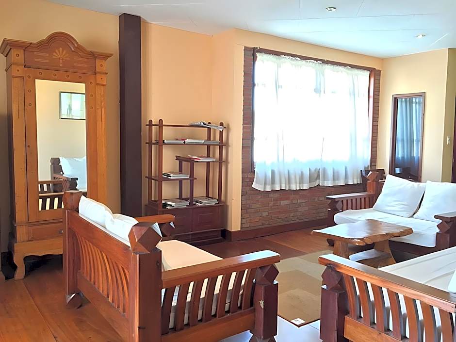 Mango Valley Hotel 1