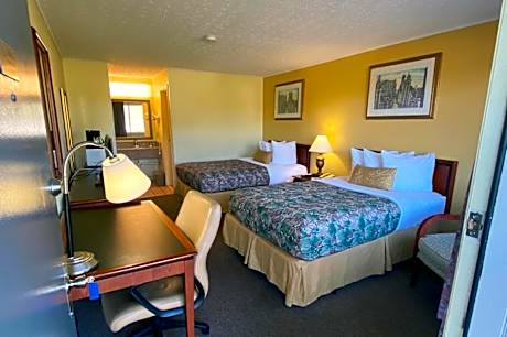 Double Room with Two Double Beds - Non-Smoking