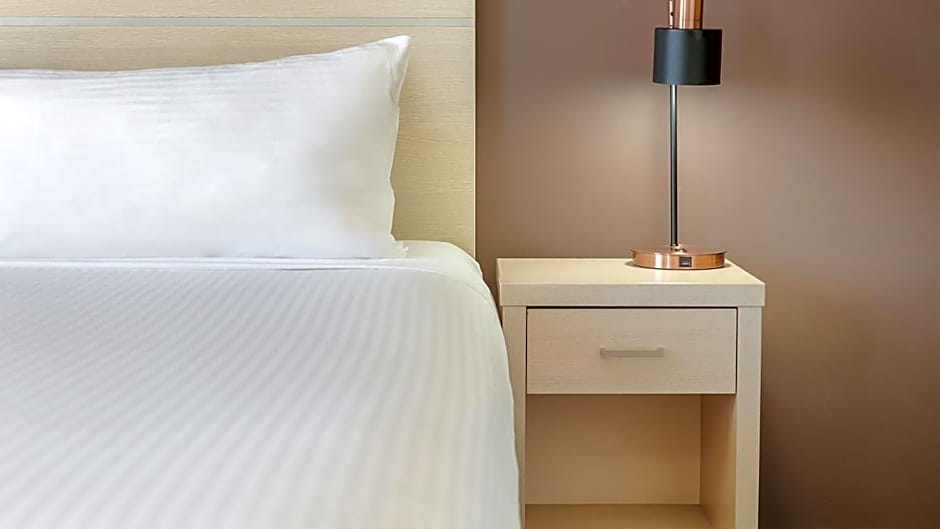 Oaks Sydney Goldsbrough Suites