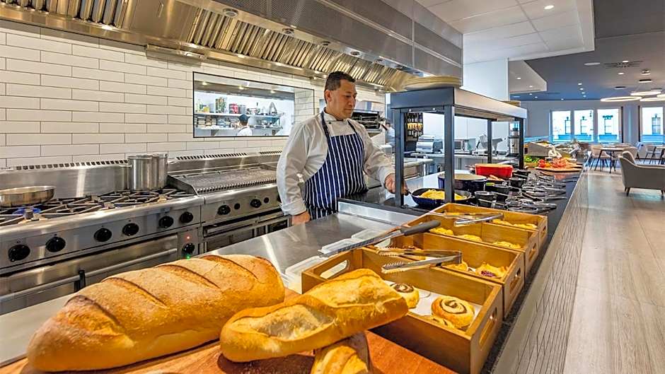 Oaks Wellington Hotel