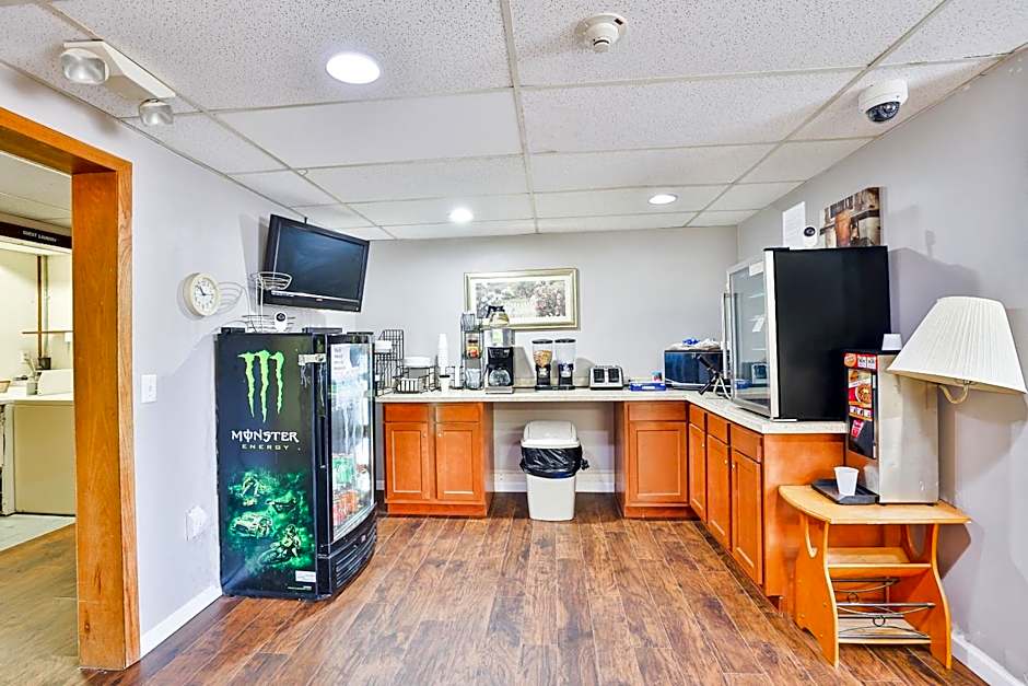 OYO Hotel Pipestone MN, Canterbury Park