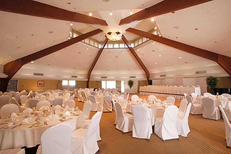 Four Points by Sheraton Ventura Harbor Resort