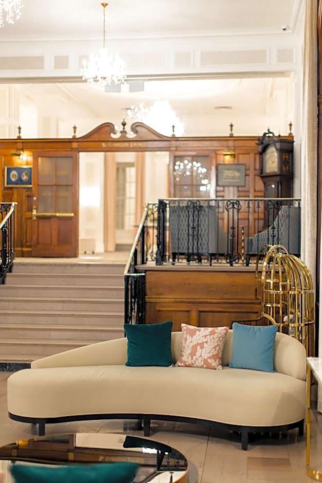 The Lord Nelson Hotel & Suites