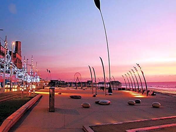 Las Palmas Hotel by the Sea