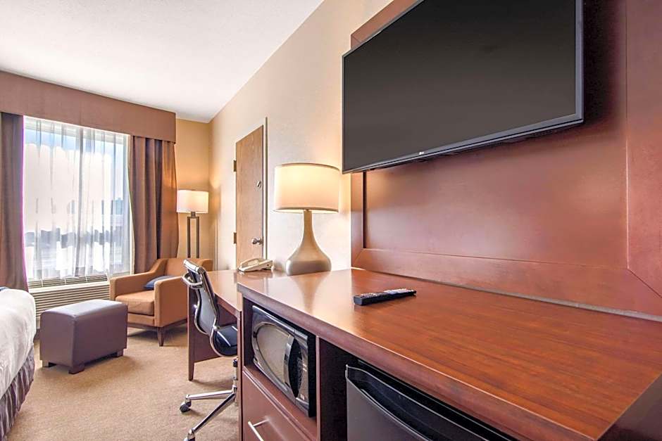 Comfort Inn & Suites