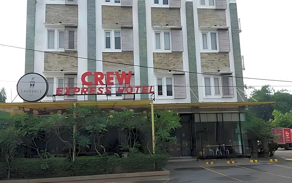 CREW EXPRESS Hotel