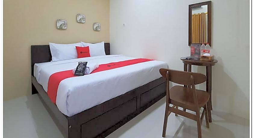 Reddoorz Syariah near Solo Square Mall